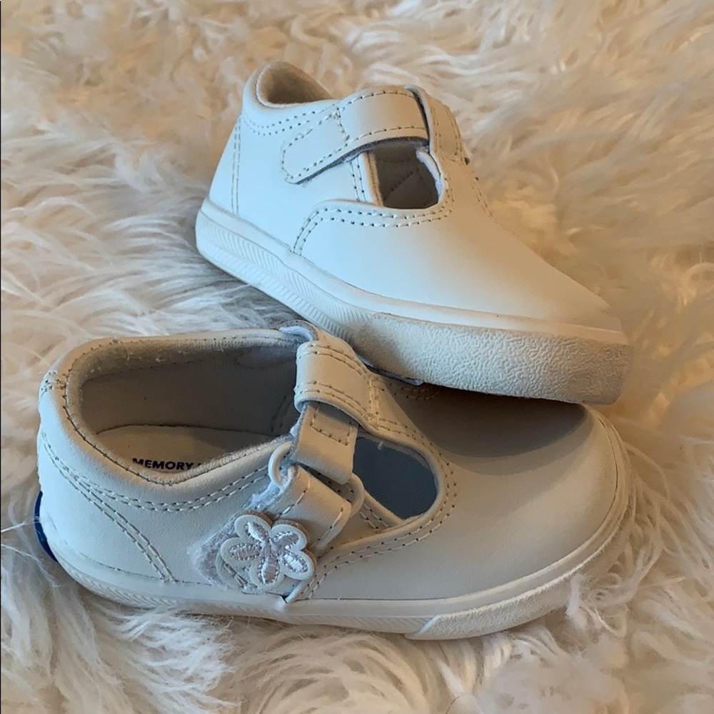 Keds Daphne White Toddler Shoes! 5W 💫